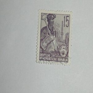 USED - DEUTSCHE DEMOKRATISCHE REPUBLIK 15 POSTAGE STAMP USED - DEUTSCHE DEMOKRATISCHE REPUBLIK 15 POSTAGE STAMP