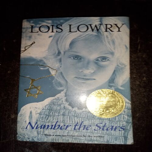 Number The Stars ( Lois Lowry )( Rs. 360 ) Number The Stars ( Lois Lowry )( Rs. 360 )