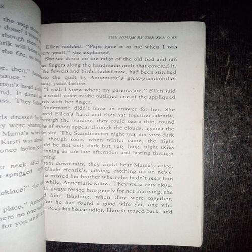 Number The Stars ( Lois Lowry )( Rs. 360 ) Number The Stars ( Lois Lowry )( Rs. 360 )
