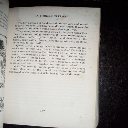 The Famous Five Collection 3 ( Guid Blyton )( Rs. 1.114 )