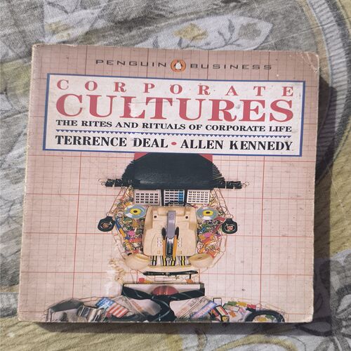 CORPORATE CULTURES ( TERRENCE E.DEAL )