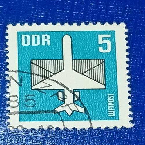 USED - DDR 5 POSTAGE STAMP USED - DDR 5 POSTAGE STAMP