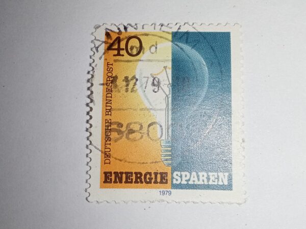 USED - ENERGIE SPAREN 40 POSTAGE STAMP USED - ENERGIE SPAREN 40 POSTAGE STAMP