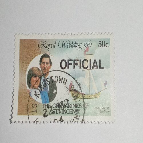 USED - THE GRENADINES OF ST. VINCENT 50C POSTAGE STAMP USED - THE GRENADINES OF ST. VINCENT 50C POSTAGE STAMP